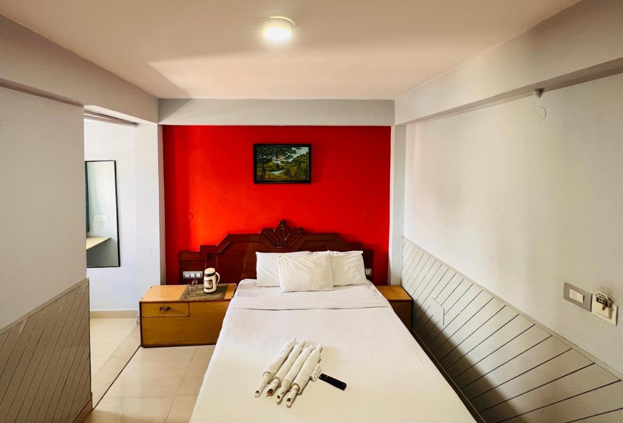 Jc Woodville Manor Kodaikanal Kültér fotó